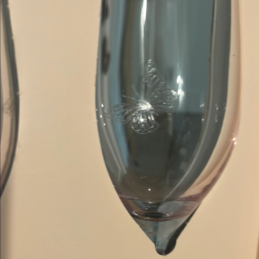 Two pink champagne flutes. Miranda Kerr for Royal Albert. With butterfly etching - Picture 4 of 4